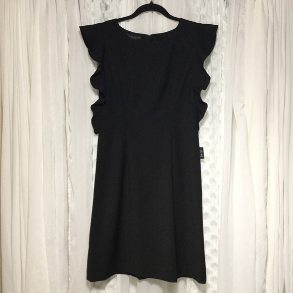 Little black dress with ruffle sleeves - Picture 5 of 8